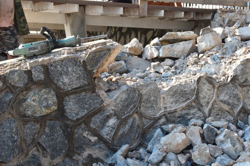 Concrete Wall Removal in Sacramento, CA